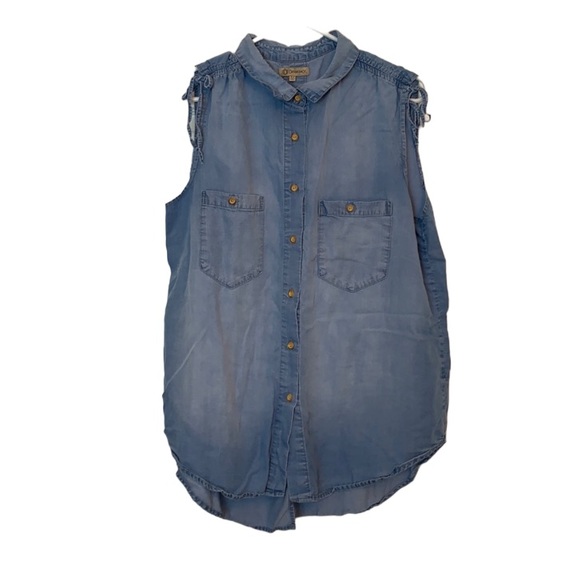 Democracy Tops - DEMOCRACY | Women’s Chambray Lyocell Top